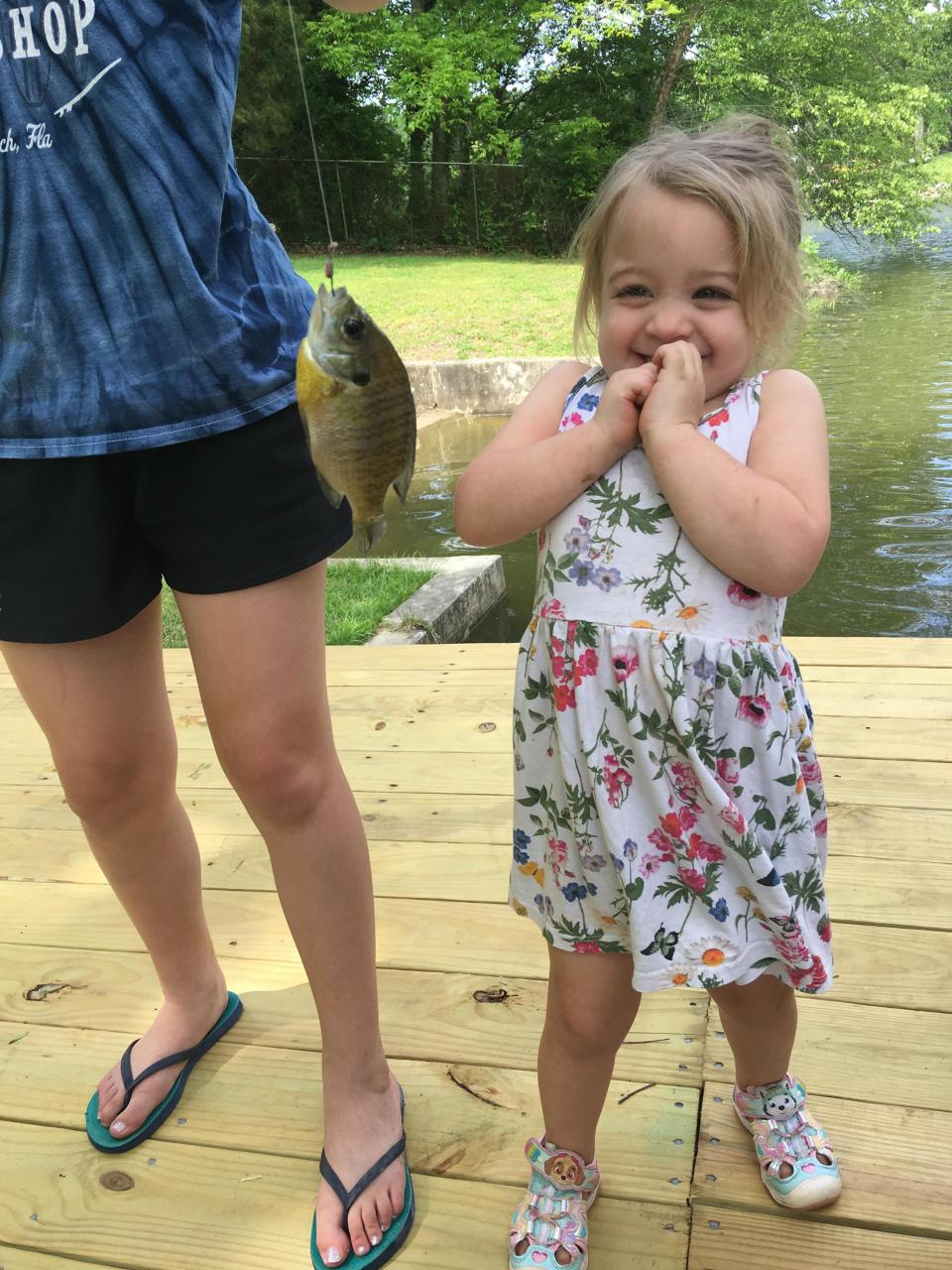 My 3 year old daughter caught her first fish today. : r/pics My 3 Year Old Daughter Caught Her First Fish Today. : R/Pics